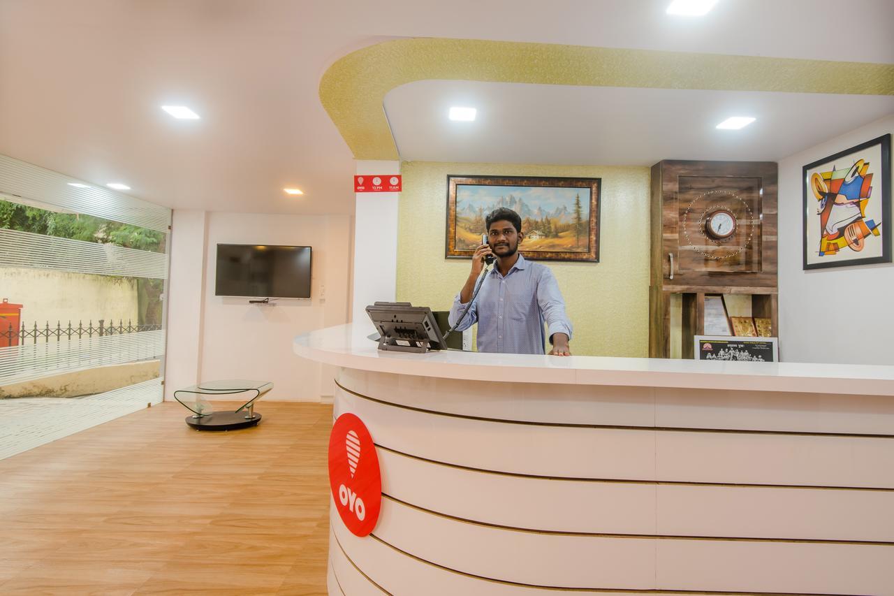 Oyo 9326 Om Sai Residency Hotel Мумбай Екстериор снимка