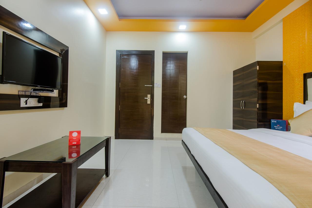 Oyo 9326 Om Sai Residency Hotel Мумбай Екстериор снимка