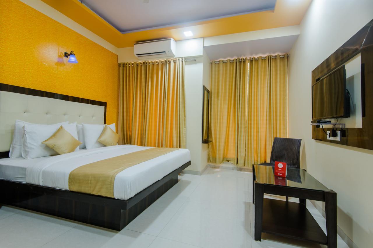 Oyo 9326 Om Sai Residency Hotel Мумбай Екстериор снимка